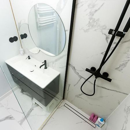 Appartamento Apartament Good Morning Wroclaw - Parking W Cenie - Klimatyzacja - 67M2 Esterno foto